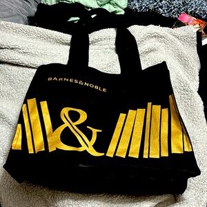 Barnes and Noble exclusive member tote